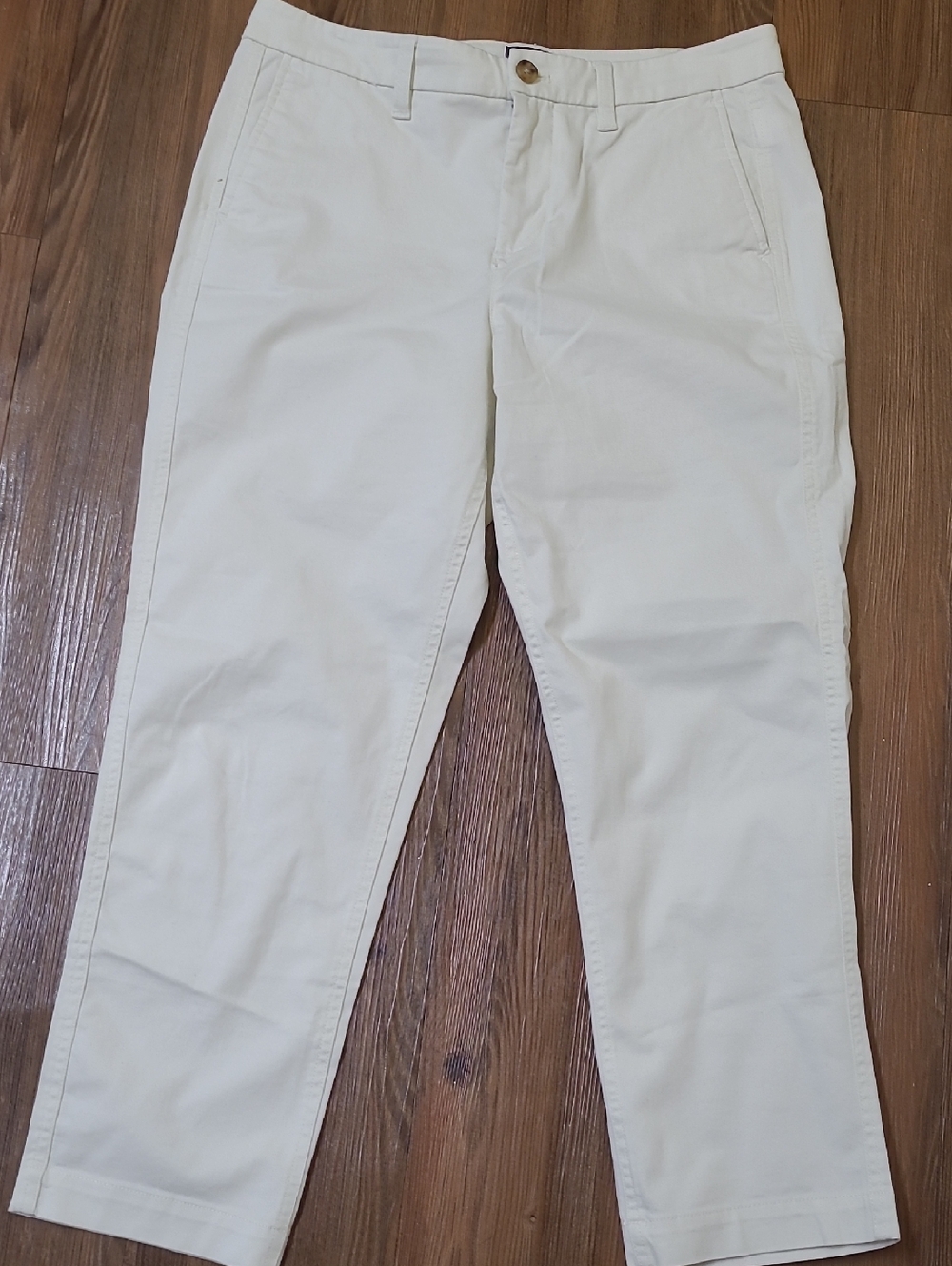 J. Crew women,s's Cream Chino Pants for women,s size 10p new.